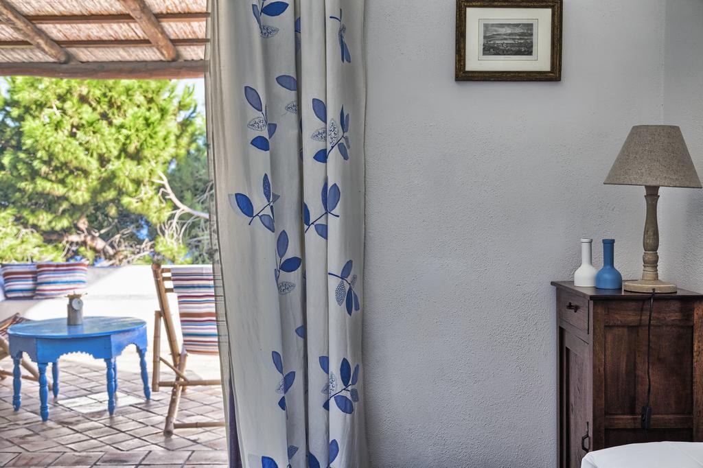 Hotel Mercanti Di Mare Santa Marina Salina Bagian luar foto