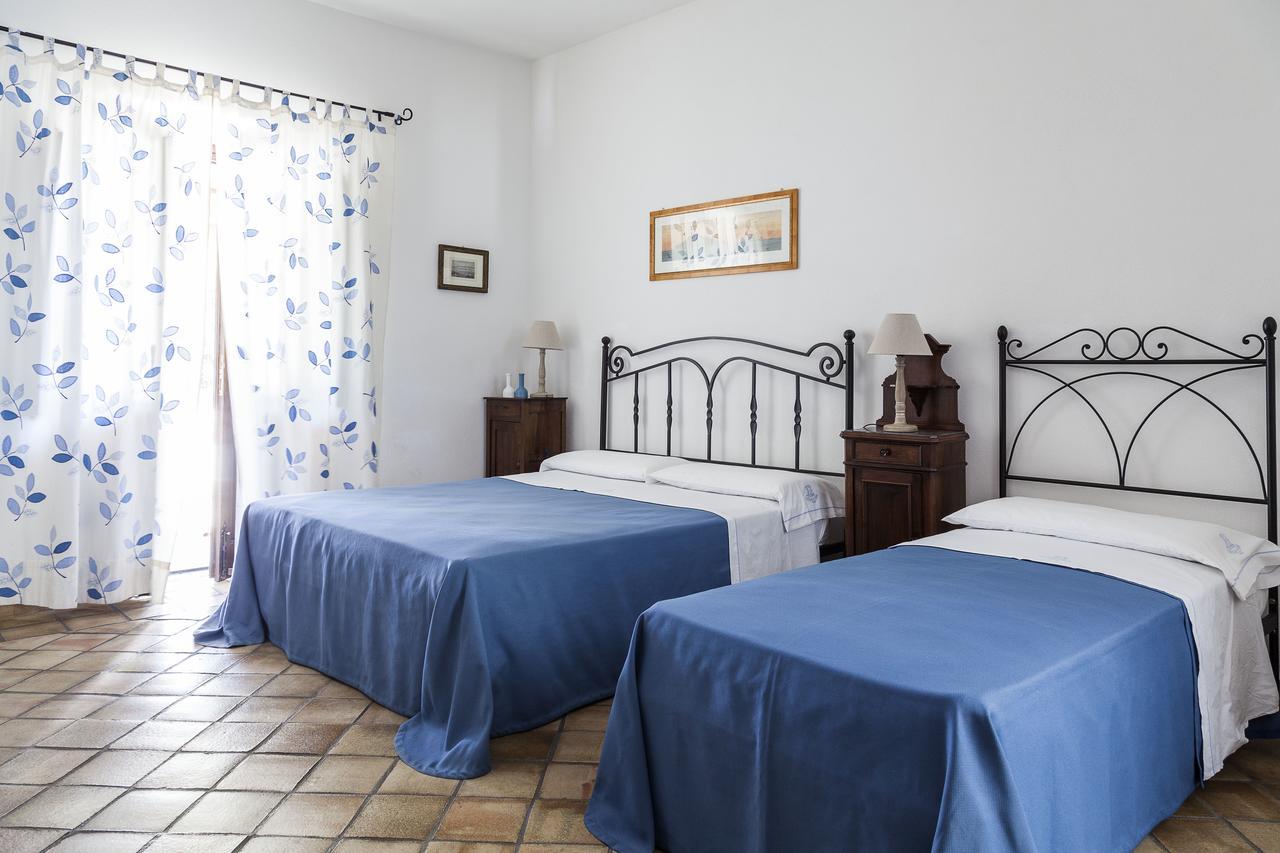 Hotel Mercanti Di Mare Santa Marina Salina Bagian luar foto